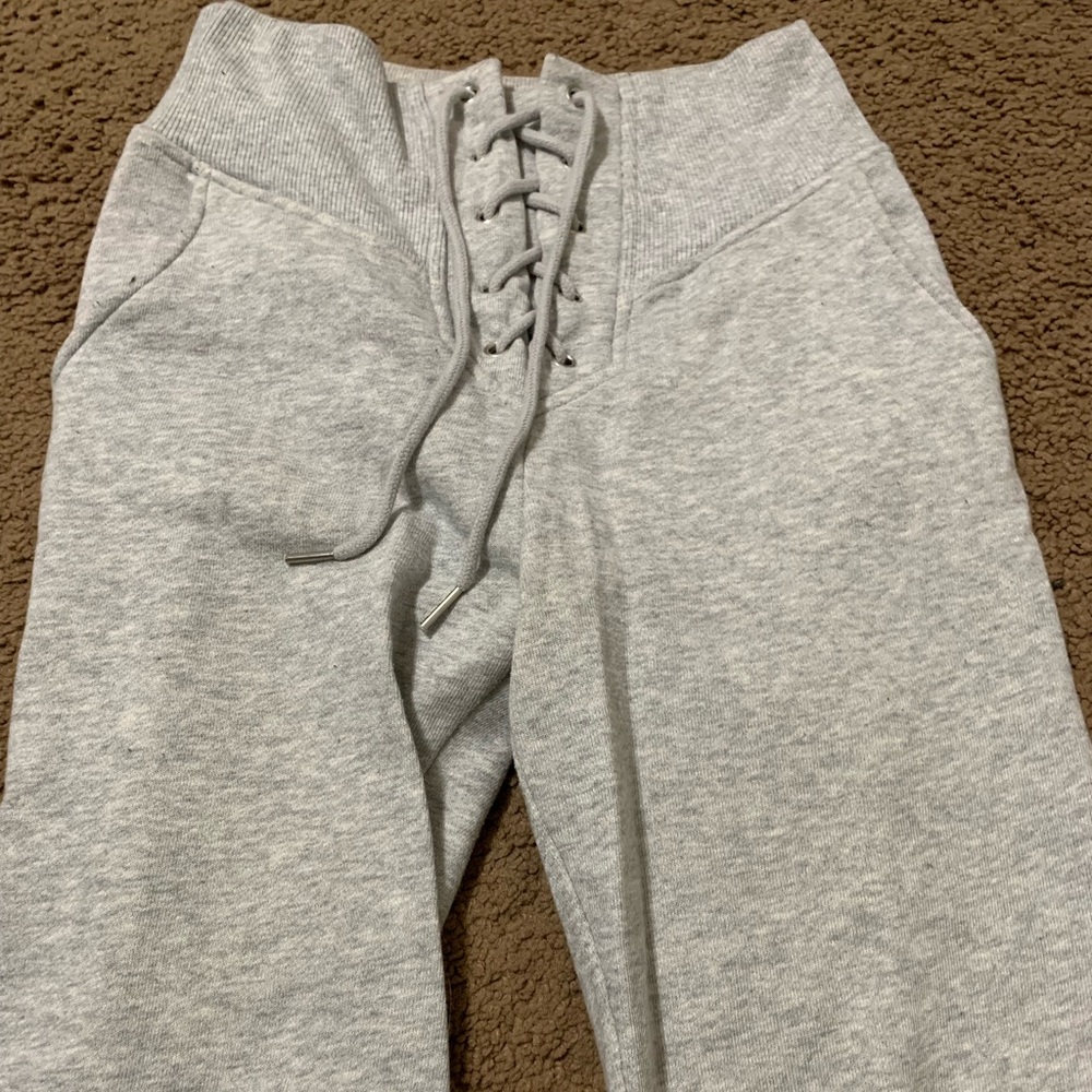 Forever 21 Gray Sweatpants Size Small